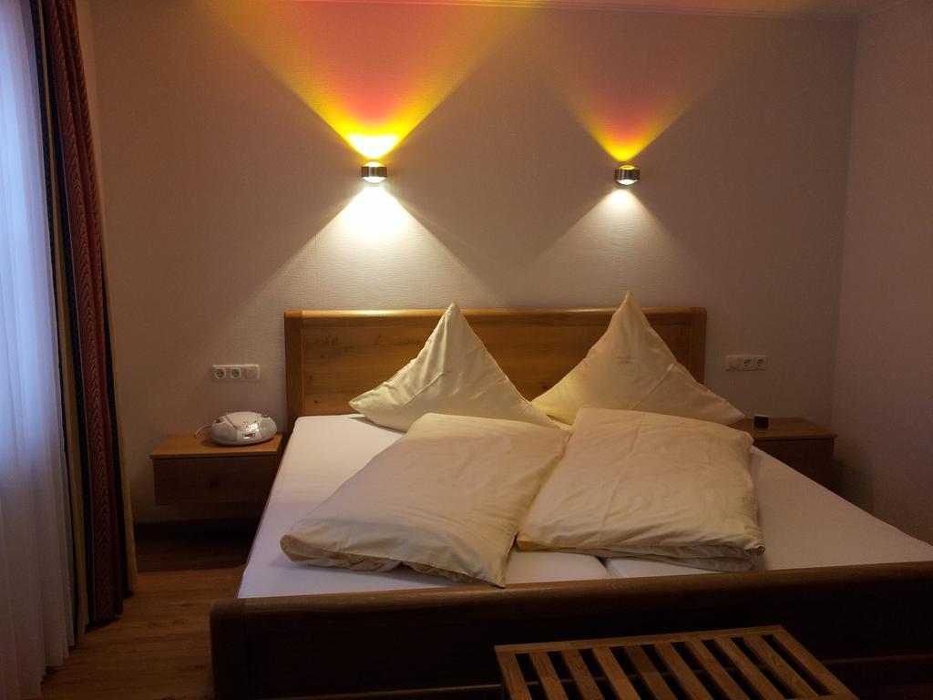 Ferienweingut-Liebfried Otel Nehren  Dış mekan fotoğraf